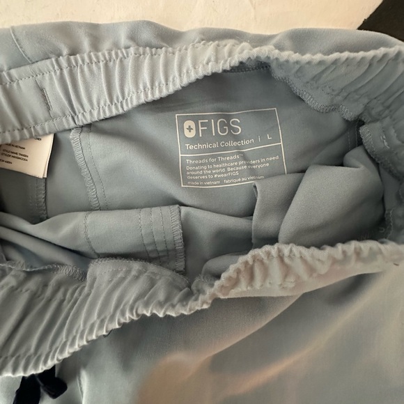 FIGS Men’s Dusty Blue Tansen Jogger Scrub Pants - Picture 2 of 4